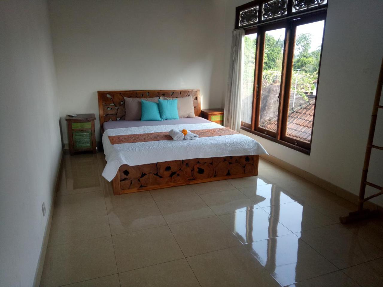 Bed and Breakfast Suandi House à Ubud Extérieur photo